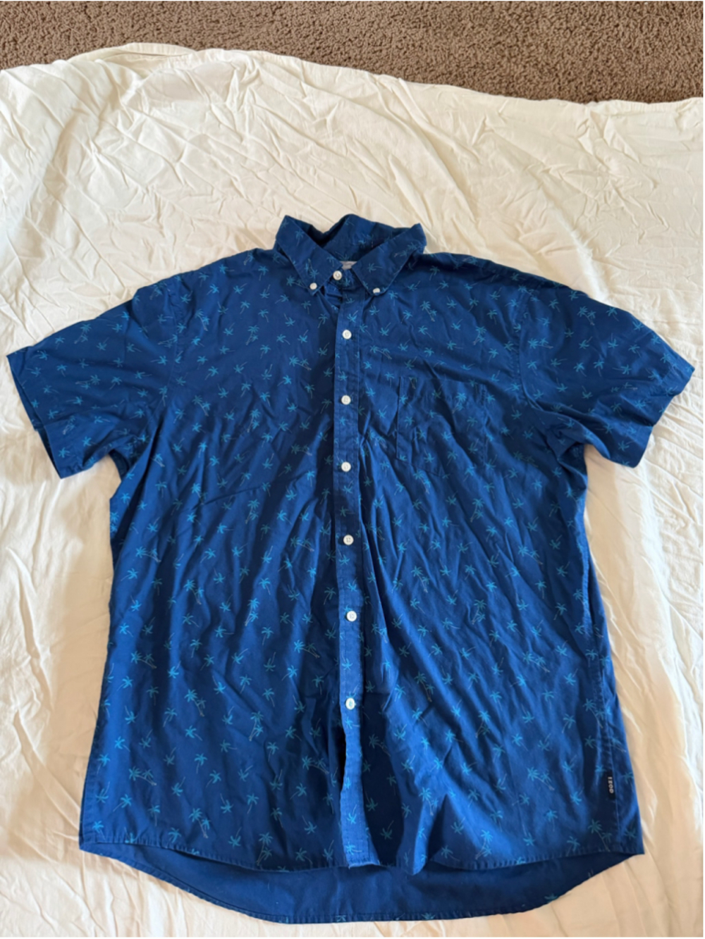 Men's IZOD Casual Button Down Shirt XL Blue Palm Tree Print